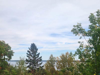 /international/us/lynde-ave-bayfield-wi-110120466423/