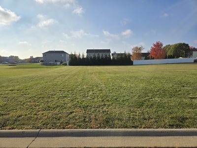 /international/us/496-shamrock-lane-lot-24-manteno-il-110103279564/