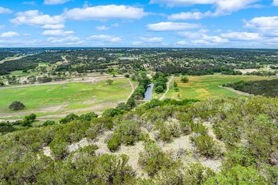 /international/us/200-countless-views-dr-kerrville-tx-110092110335/