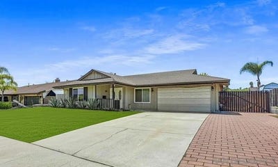 /international/us/1561-oak-hill-dr-escondido-ca-110100819950/