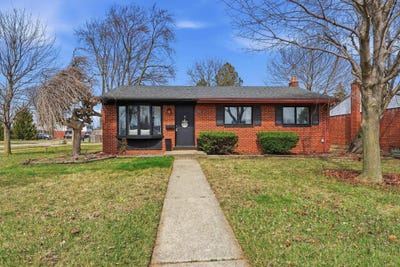 /international/us/12821-whitfield-drive-sterling-heights-mi-110106987236/