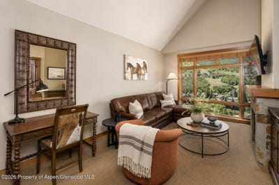 /international/us/110-carriage-way-snowmass-village-co-110109215916/