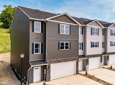 /international/us/272-red-oak-lane-morgantown-wv-110098023500/
