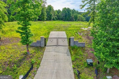 /international/us/535-penny-lane-loganville-ga-110108472783/