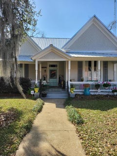/international/us/306-s-broad-st-bainbridge-ga-110104871097/