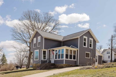 /international/us/318-maiden-street-mineral-point-wi-110106811611/