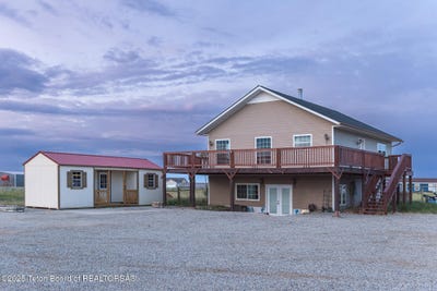 /international/us/25-neosha-trail-boulder-wy-110100331249/