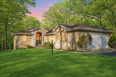 /international/us/7785-nadine-road-houston-mo-110104329694/