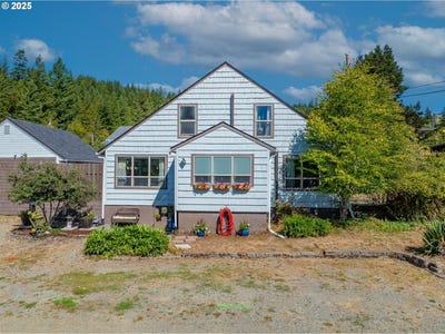 /international/us/1753-20th-st-myrtlepoint-or-110101621041/