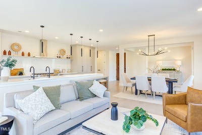 /international/us/600-n-roxboro-street-durham-nc-110090054381/