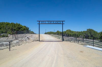 /international/us/850-high-plains-pontotoc-tx-110108712618/
