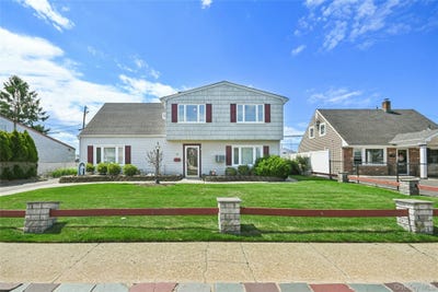/international/us/levittown-ny-110108479964/