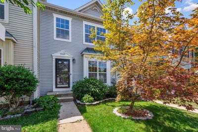 /international/us/9205-ridgefield-circle-frederick-md-110119507066/