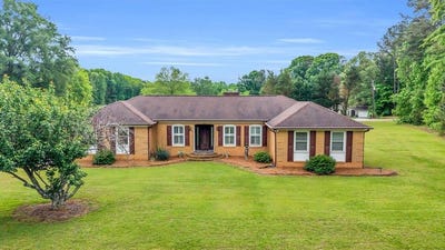 /international/us/1527-pinehaven-st-ext-laurens-sc-110107777552/