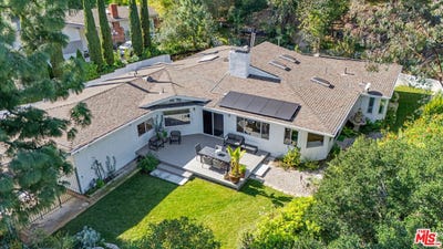 /international/us/12004-briarvale-ln-studio-city-ca-110109163368/