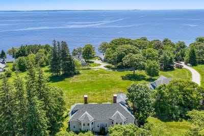 /international/us/64-eastward-rockport-me-110108682701/