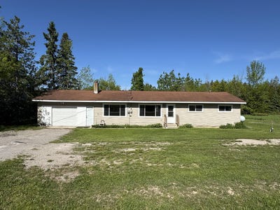 /international/us/6234-french-road-alpena-mi-110108495136/