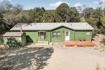 /international/us/8-rampart-road-tijeras-nm-110102392701/