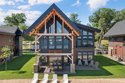 /international/us/cragun-s-hillside-709-4bdrm-cronobeles-court-brainerd-mn-110109549004/