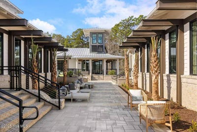 /international/us/4711-azalea-landing-drive-wilmington-nc-110104272190/