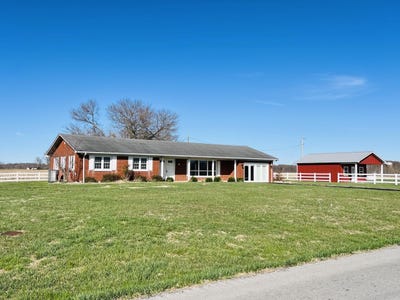/international/us/304-hwy-3525-russell-springs-ky-110104611062/