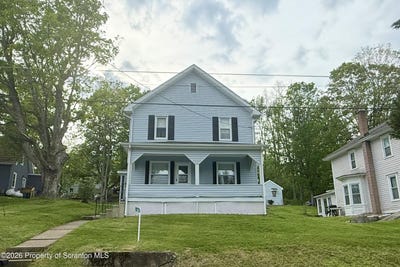 /international/us/85-darrow-street-union-dale-pa-110108342635/