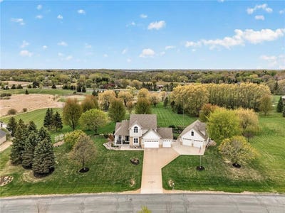 /international/us/4895-eagle-ridge-road-independence-mn-110107847595/