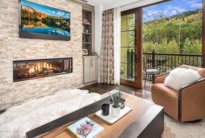 /international/us/728-w-lionshead-circle-vail-co-110110367739/