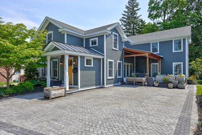 /international/us/206-nelson-avenue-saratoga-springs-ny-110108167723/