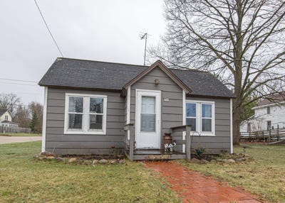 /international/us/217-e-main-street-suring-wi-110107337344/