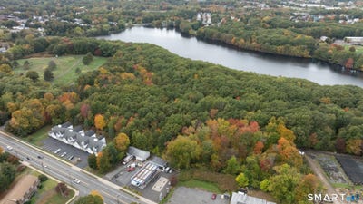 /international/us/206-oakland-street-manchester-ct-110104546302/