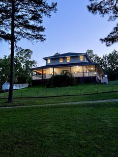 /international/us/475-whippet-drive-ellington-mo-110108229082/