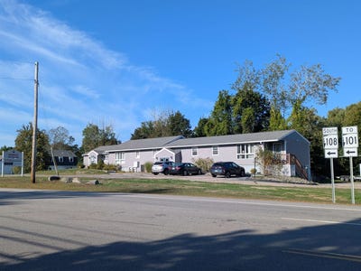 /international/us/81-portsmouth-avenue-stratham-nh-110098020207/