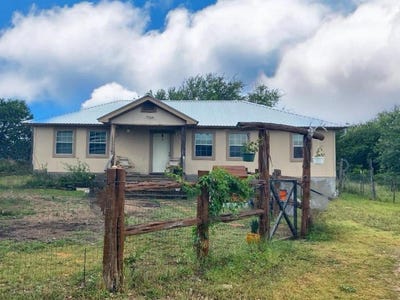 /international/us/115-cherry-lane-camp-wood-tx-110107419462/