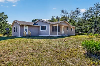 /international/us/2465-e-arthur-road-rothbury-mi-110119660997/