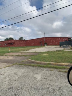 /international/us/1717-e-4th-street-e-graham-tx-110109960218/