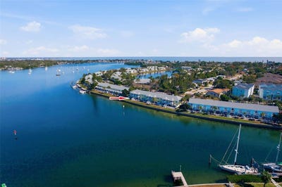 /international/us/3783-pompano-saint-petersburg-fl-110107477056/