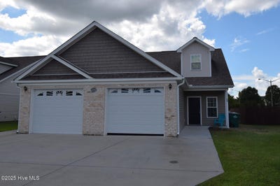 /international/us/2208-chavis-drive-greenville-nc-110101087931/