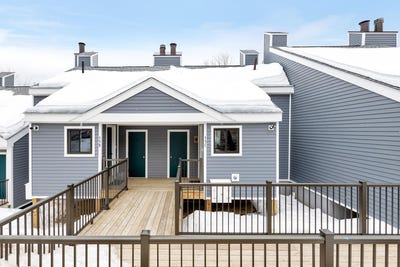 /international/us/97-trailside-extension-ludlow-vt-110100779916/
