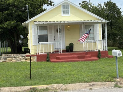 /international/us/301-n-rhomberg-burnet-tx-110108500453/