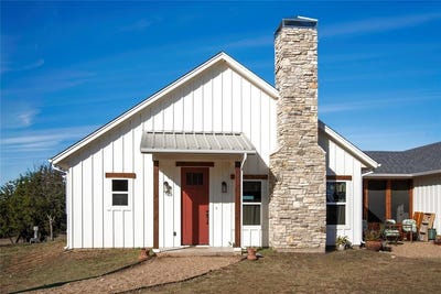/international/us/627-county-road-2540-meridian-tx-110097252177/