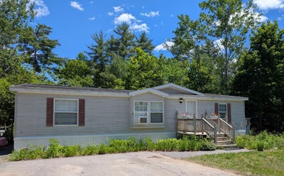 /international/us/63-sycamore-boulevard-farmington-nh-110108890523/