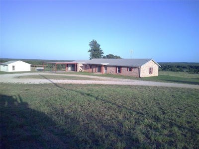 /international/us/957-frog-hollar-road-bowie-tx-110100870222/