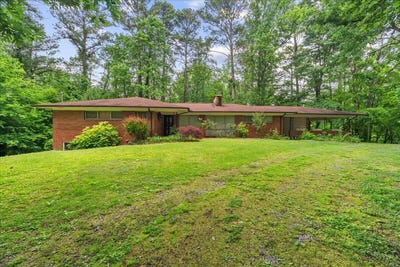 /international/us/213-ridgecrest-drive-dalton-ga-110108452002/