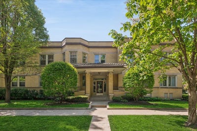 /international/us/125-pleasant-street-oak-park-il-110108282308/