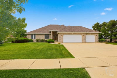 /international/us/486-maytree-lane-peotone-il-110108295323/