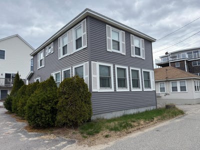 /international/us/9-durocher-old-orchard-beach-me-110108449551/