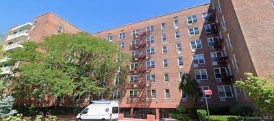 /international/us/66-01-burns-street-forest-hills-ny-110105853429/
