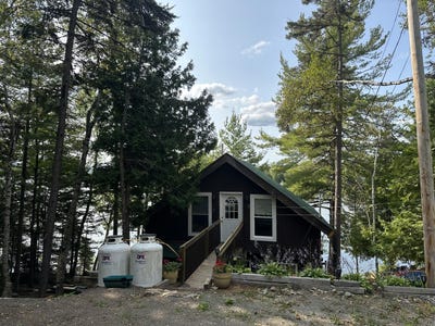 /international/us/105-south-shore-road-linneus-me-110102190137/