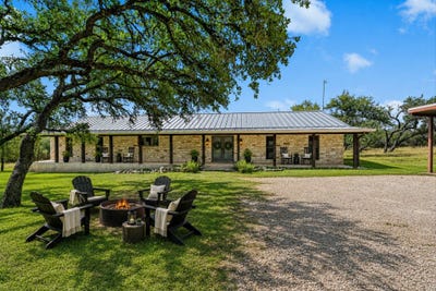 /international/us/104-sendero-arbolado-wimberley-tx-110109161300/
